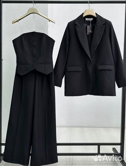 Брючный костюм