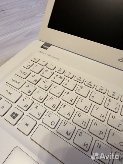 Ноутбук Acer Aspire V3-331