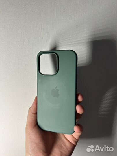 Чехол на iPhone 13 pro