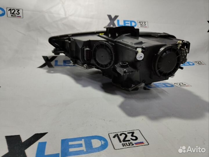 Правая фара A3 8V 2013-2017 ксенон дорест в сборе