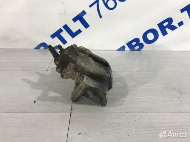 Суппорт передний левый renault kaptur 1.6 CVT