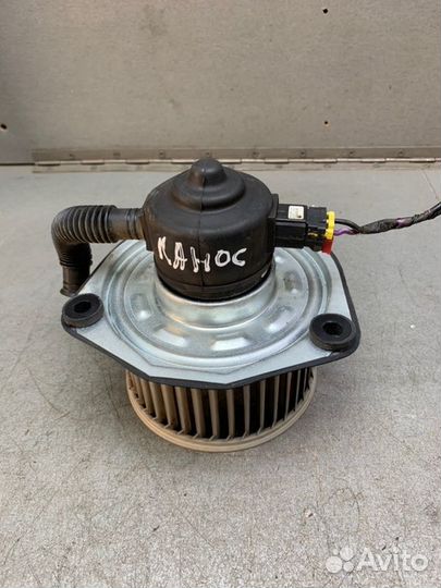 Моторчик печки Chevrolet Lanos седан 1.5 A15SMS