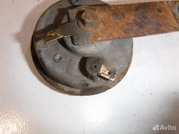 Сигнал звуковой (клаксон)