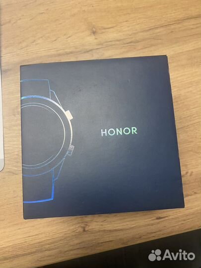 Смарт часы honor watch magic