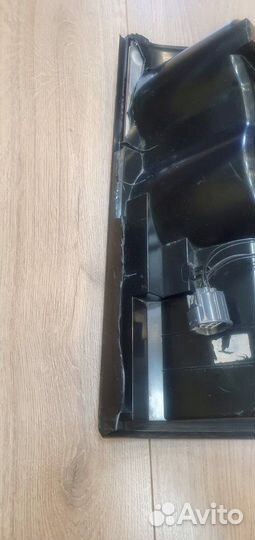 Фонарь задний Land rover discovery 4