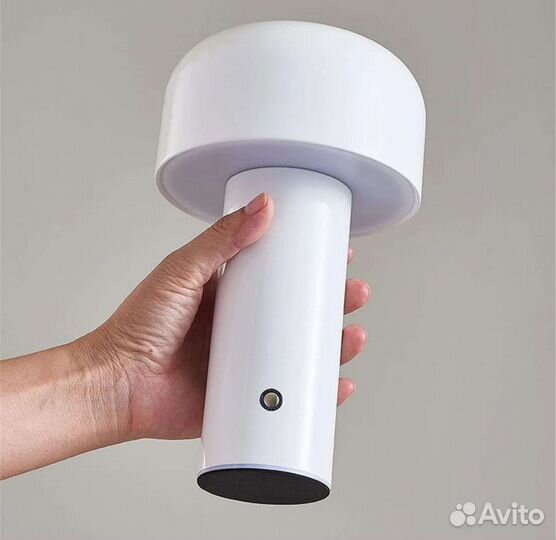 Дизайнерский гриб из металла