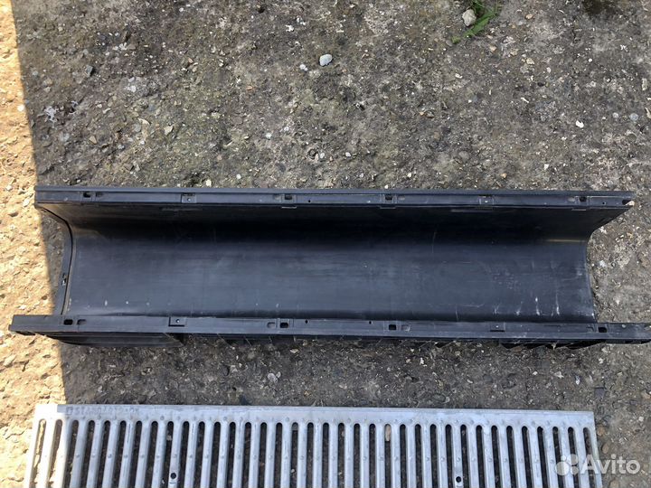 Лоток водоотводный