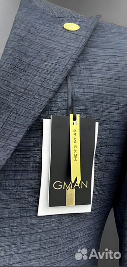 Мужской костюм светло серый