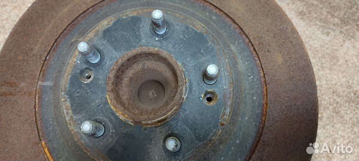 Подшипник ступицы задний правый Kia Carnival KA4