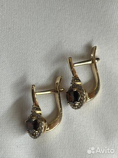 Золотые серьги