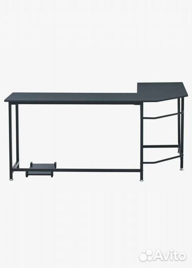 Угловой компьютерный стол