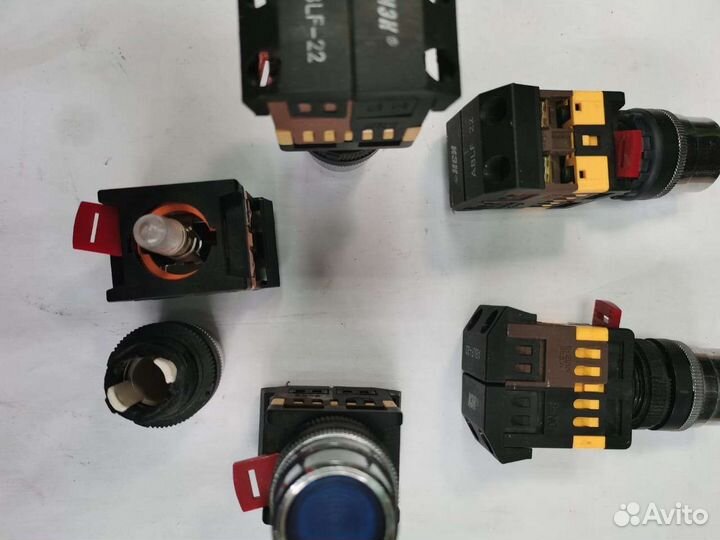 Кнопка без фиксации