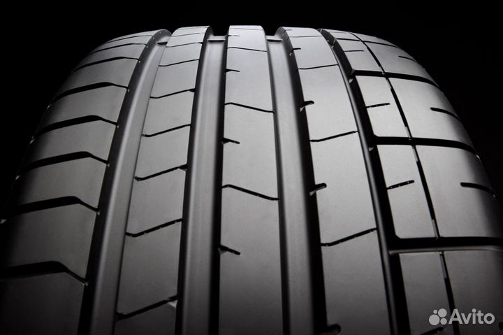 Pirelli P Zero PZ4 265/35 R21 и 305/30 R21 101Y