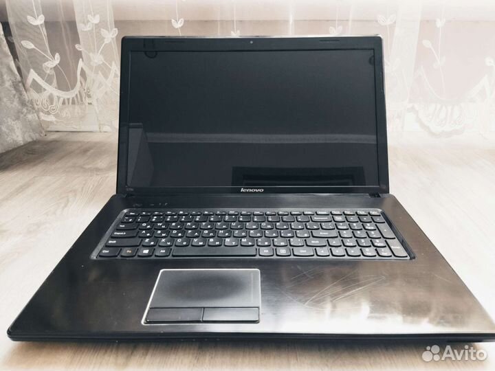 Огромный игровой ноутбук Lenovo в металле