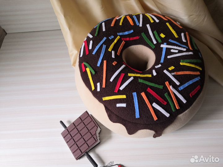 Декор для кухни подушка Шоколадный Пончик