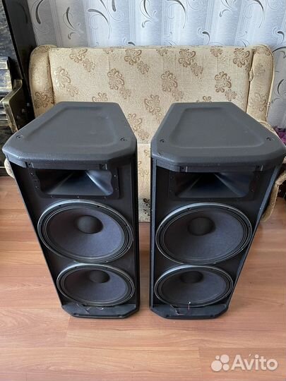 Активная акустическая система JBL PRX 625