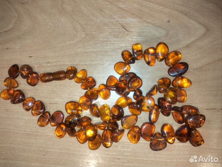 Янтарные бусы