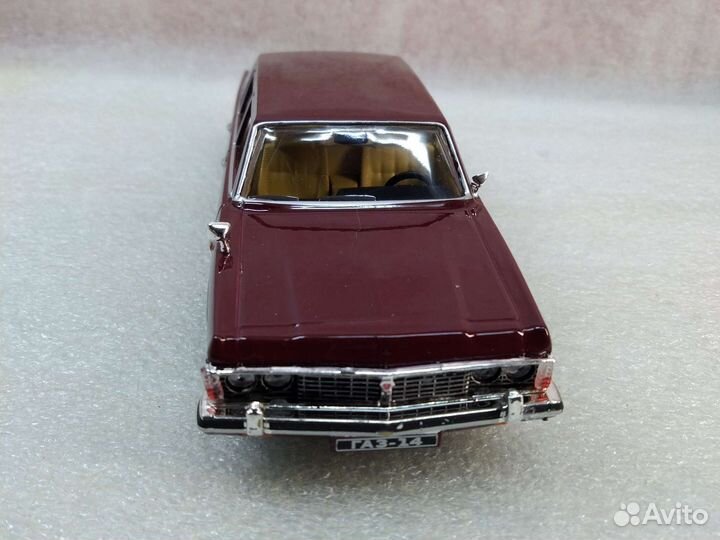 Модель автомобиля газ-14 Чайка 1/43