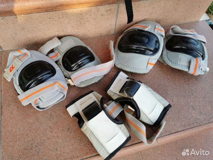 Шлем детский и защита в подарок