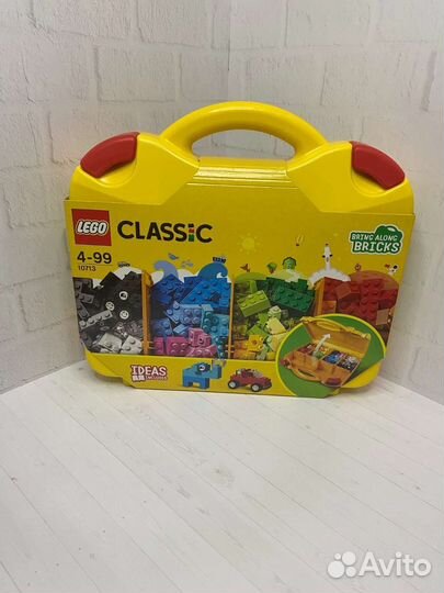 Новый Lego classic 10713 чемодан, лего классик