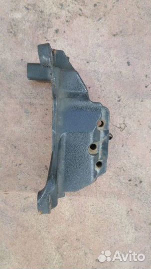 Кронштейн двигателя Opel Astra H Z16