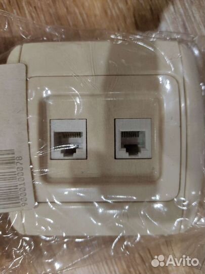 Розетки, интернет RG-45, телефон RG-11, Антенна. M