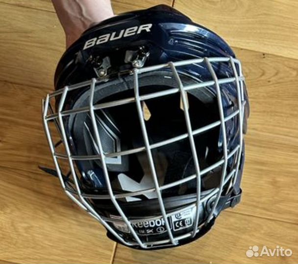 Хоккейный шлем с решеткой Bauer