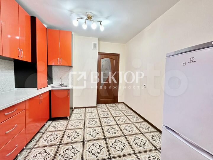 2-к. квартира, 56 м², 9/10 эт.