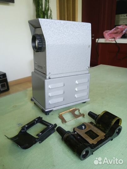 Фильмоскоп диапроектор Свет дм3-Т №550 новый