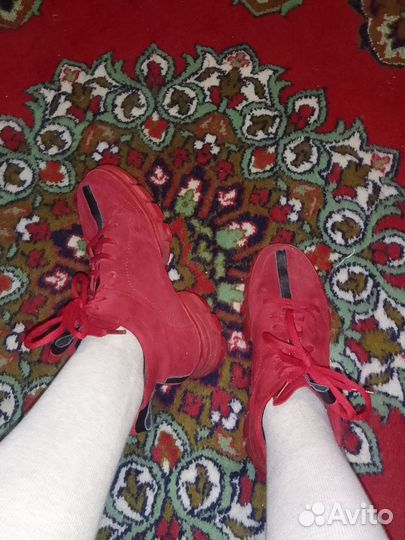 Женские ботинки кроссовки