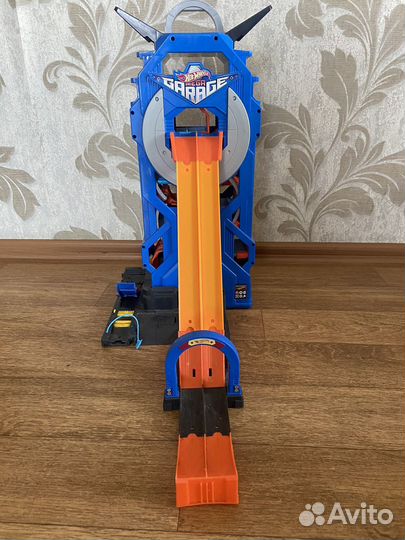 Гараж холт вилс