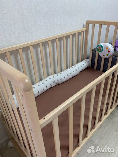 Детская кроватка
