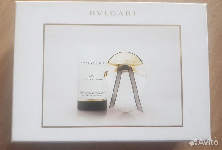 Флакон и коробка от парфюма Bvlgari Jasmin noir