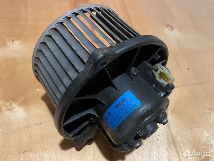 Моторчик печки mitsubishi carisma