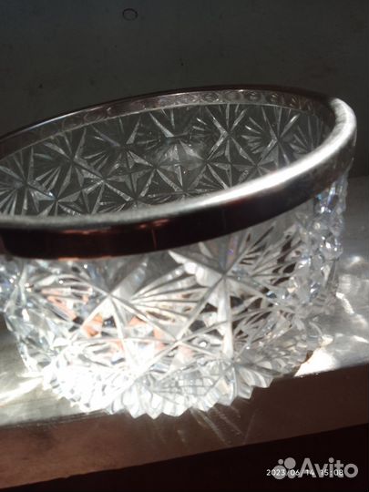 Большая хрустальная ваза