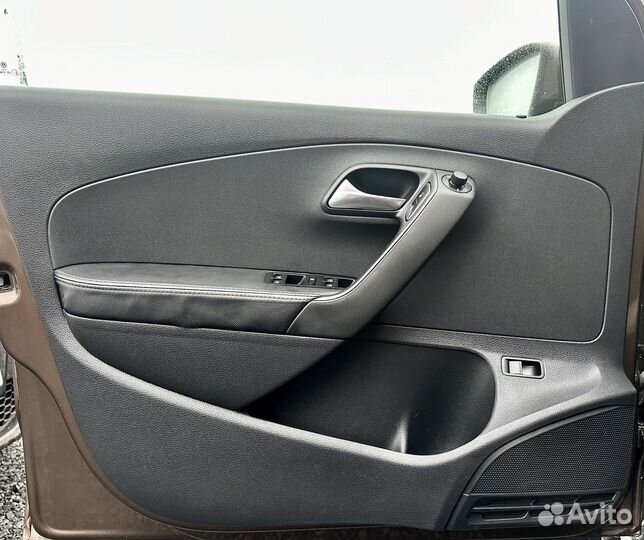 Volkswagen Polo 1.6 AT, 2015, 167 000 км