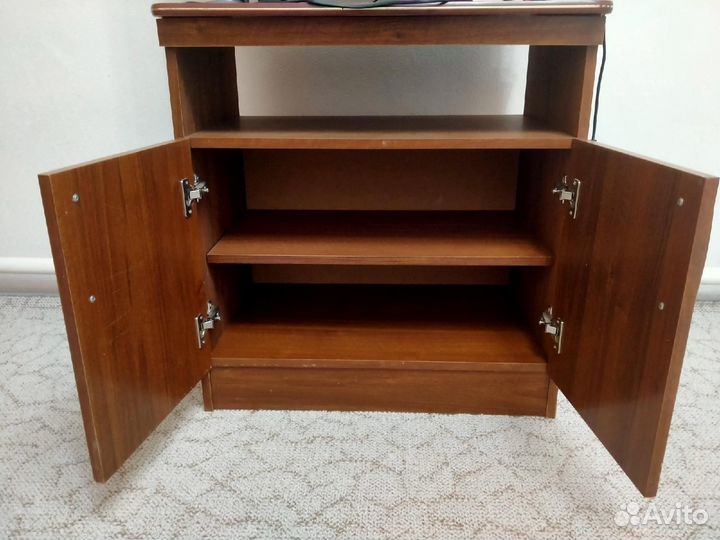 Тумба под тв