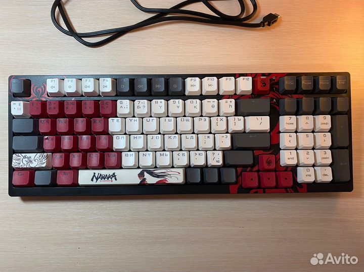 Игровая клавиатура bloody s98 naraka
