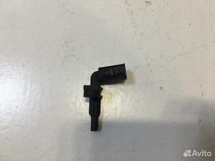 Датчик ABS задний Volkswagen Touareg 2 NF 7P5