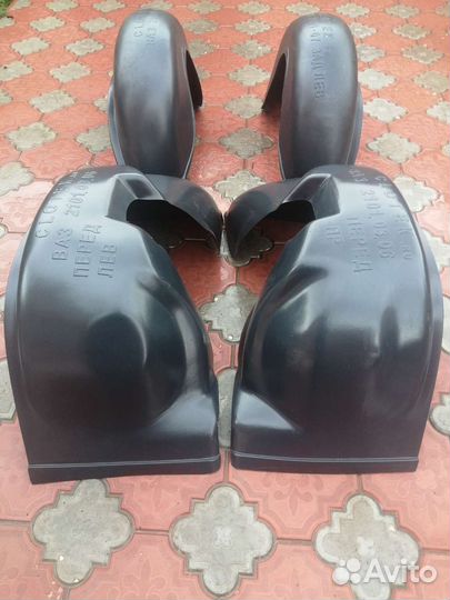 Подкрылки локеры комплект