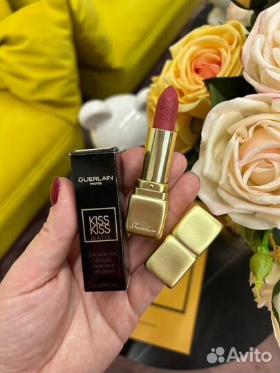 Помада guerlain Kiss Kiss Lipstick