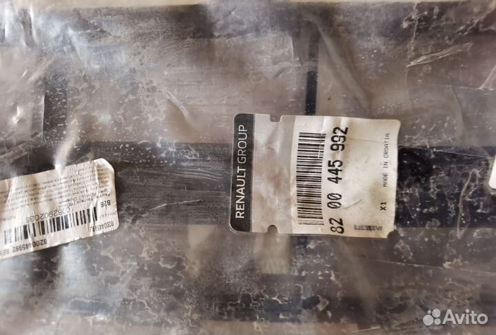 Решетка на них бампера для Рено Симбол новая