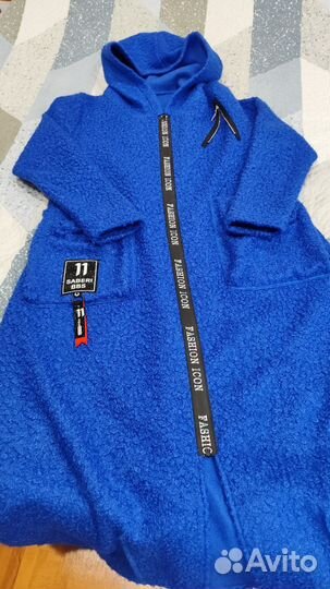 Пальто женское демисезонное синего цвета р.46-48