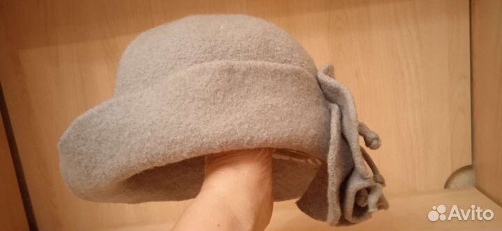 Стильная шляпка из плотной варёной шерсти