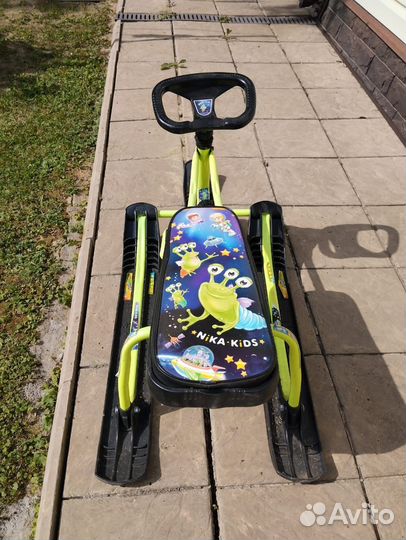 Детский снегокат