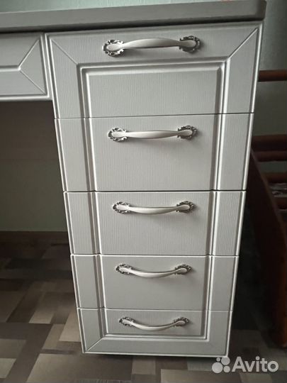 Стол письменный Давита мебель Тиффани 100х60х75