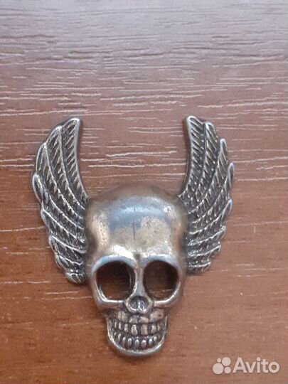 Украшение череп из металла