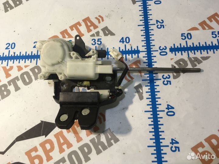 Мазда 6 Замок крышки багажника