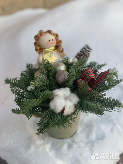 Новогодние композиции из живой ели