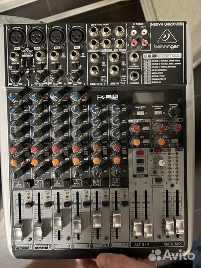 Микшерный пульт Behringer Xenyx QX1204 USB